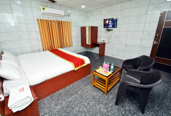 Netrani Residency Room with Comfortable Beds